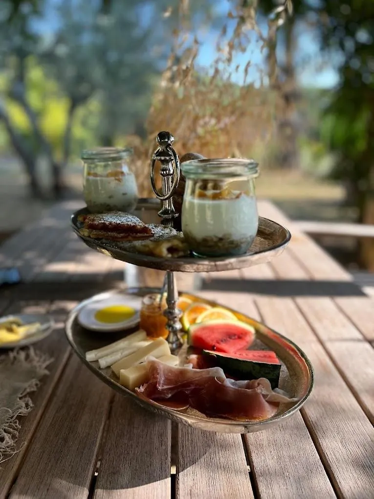 Montefollonico Abbadia Wine Relais Bed & Breakfast 0*,